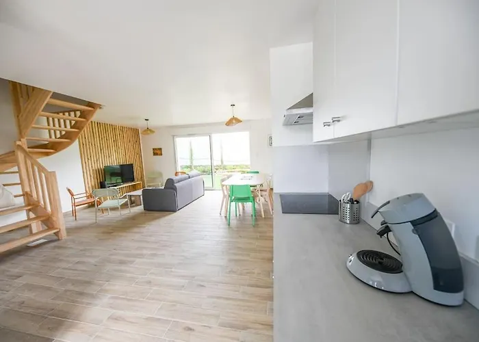 Chez Jean-paul - Rez De Jardin Et Parking *